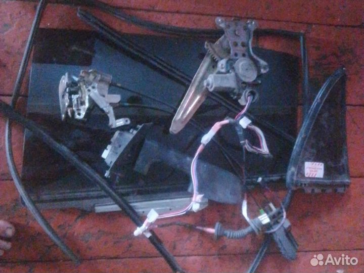 Дверь задняя левая toyota Alex -runx