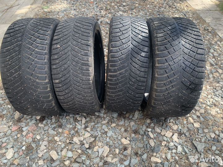 Michelin X-Ice North 4 245/45 R19 и 275/40 R19 105H