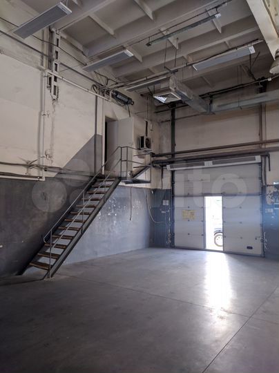 Складское помещение, 1371 м²