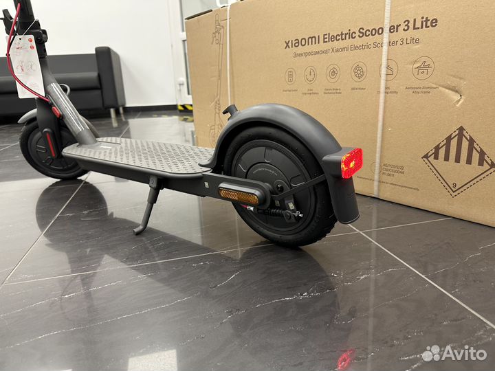 Новый электросамокат Xiaomi Electric Scooter 3Lite