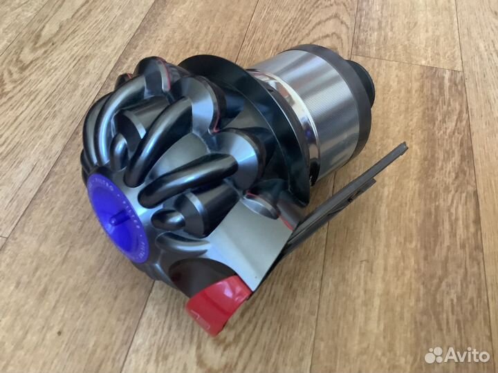 Пылесос dyson v7 на запчасти