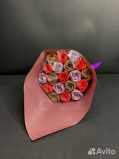 Букет - 19 Шоколадных Роз