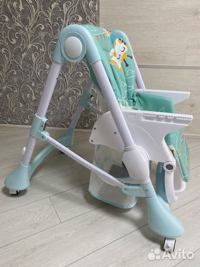 Детский стульчик для кормления
