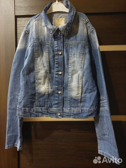 Джинсовая куртка для девочки на рост 152(10-12лет)