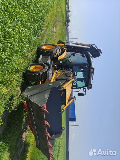 Экскаватор-погрузчик MST M542, 2022