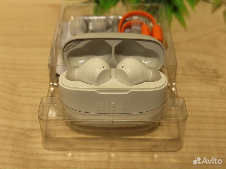 Наушники JBL Wave 200