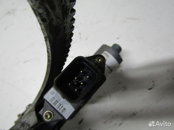 Стеклоподъемник электрический передней двери Прав