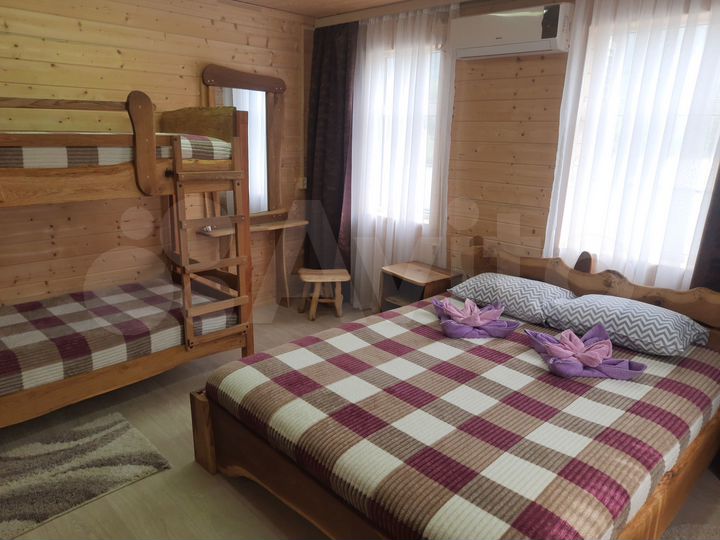 Дом 52 м² на участке 4 сот.