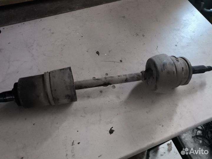 Привод левый niva