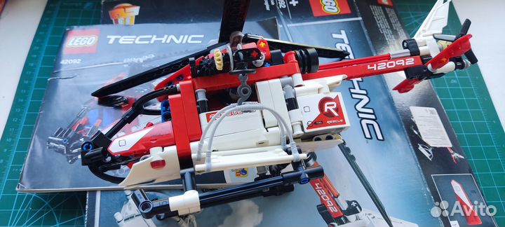 Lego Technic 42092 (Спасательный вертолёт)