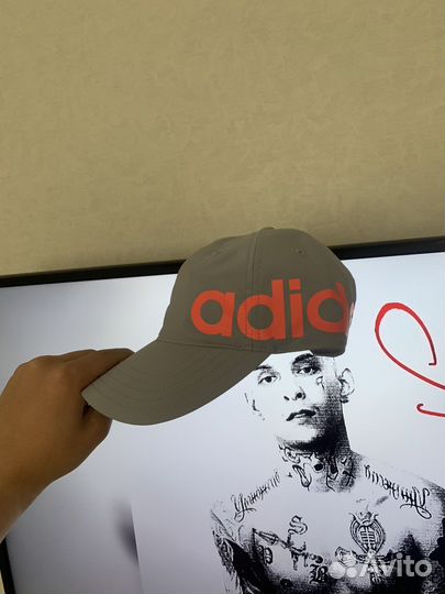 Кепка Adidas (новая)