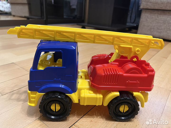 Детские игрушки кран