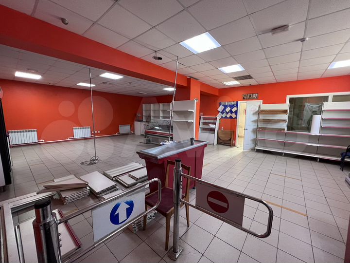 Здание, 422 м²