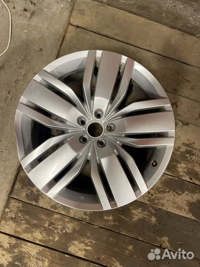 Диск на volkswagen teramont