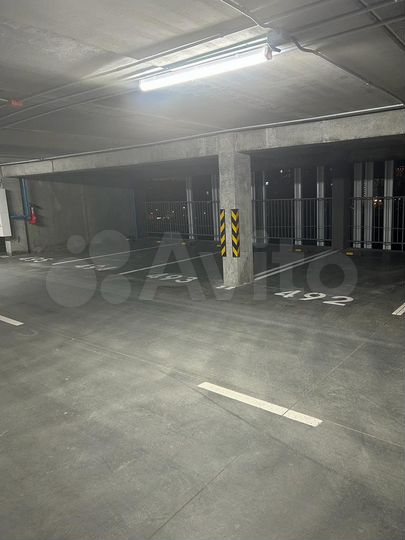 Машиноместо, 14 м²