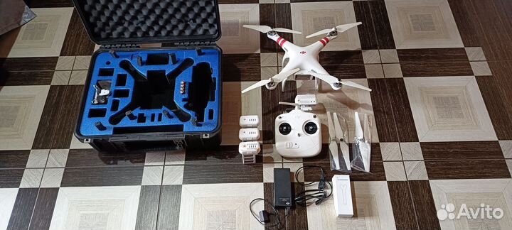 Квадрокоптер DJI phantom 2 vision+