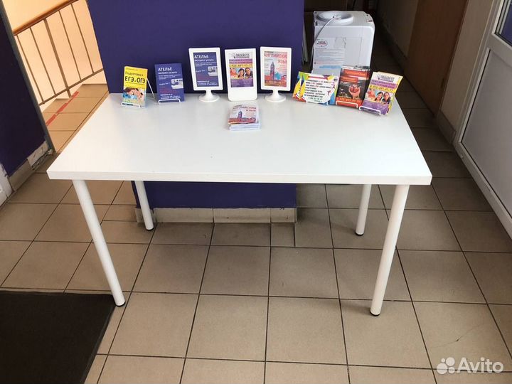 Стол IKEA белый