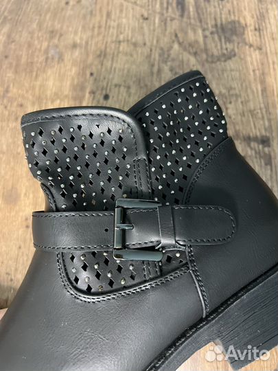 Ботинки Bata