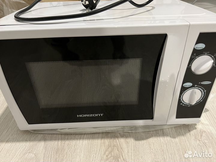 Микроволновая печь Horizont 20MW800-1378
