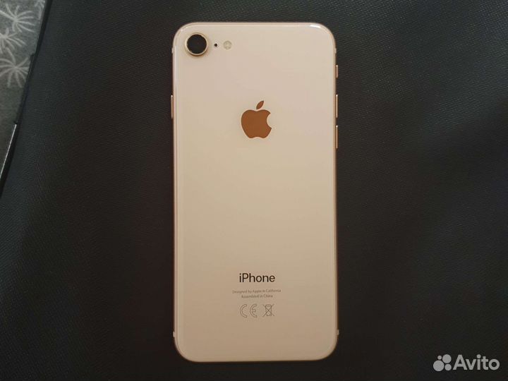 Телефон iPhone 8 64 gb