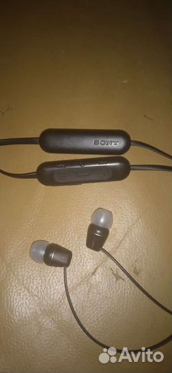 Беспроводные наушники sony
