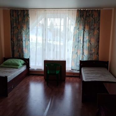 Комната 35 м² в 2-к., 2/2 эт.