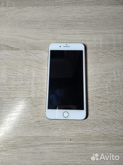 iPhone 8 Plus, 64 ГБ