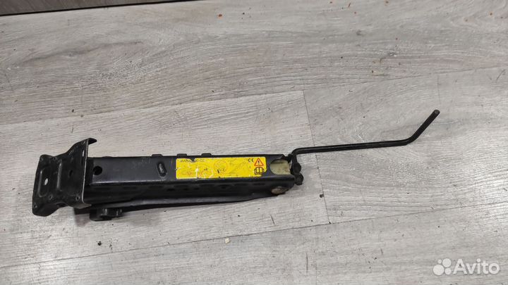 Домкрат оригинальный форд фокус 1