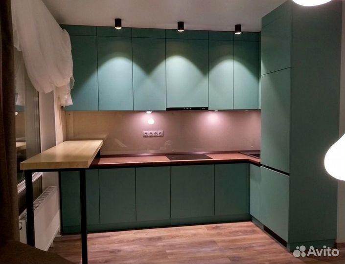 Кухня современная на заказ. Доставка и сборк