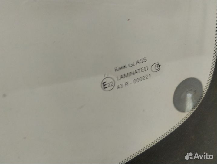 Стекло лобовое ветровое Ford Fiesta MK5 2002-2008