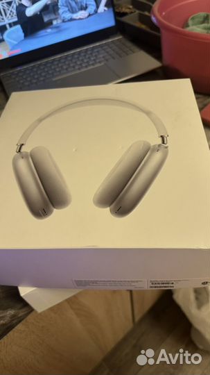 Коробка от airpods max