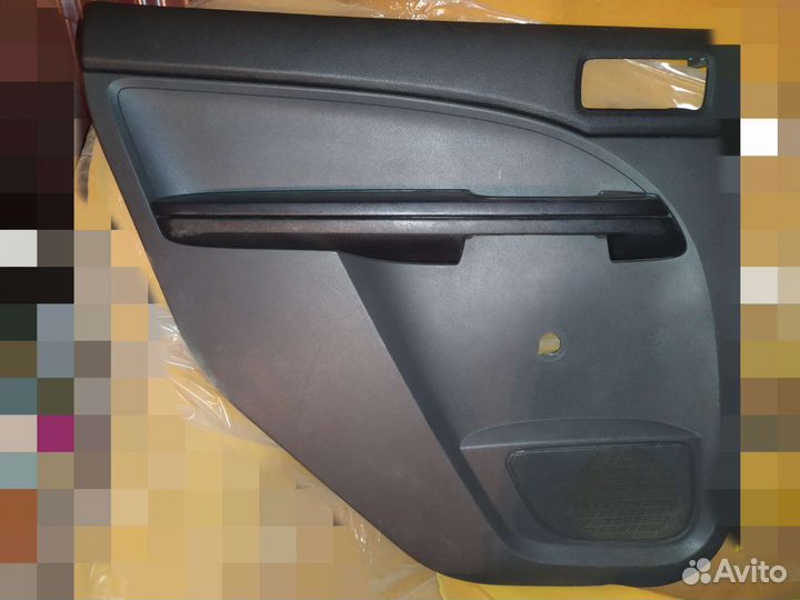 Дверные карты для Ford C-Max дорестайл