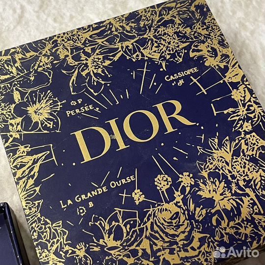 Звезда на елку Dior