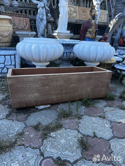 Вазон для цветов