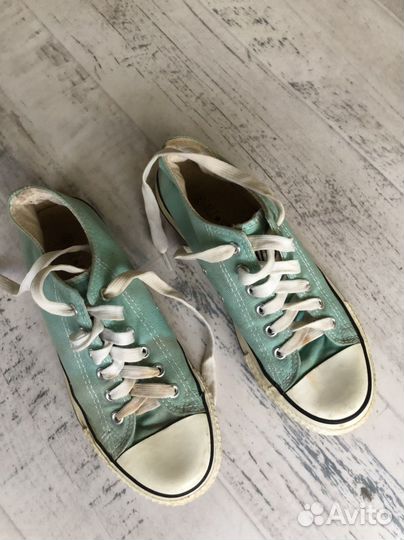 Кроссовки кеды