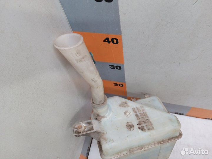 Бачок омывателя лобового стекла Chevrolet Aveo