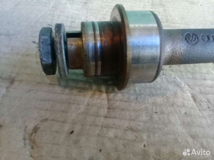 Промежуточный вал 1.8 ADR Volkswagen Passat B5