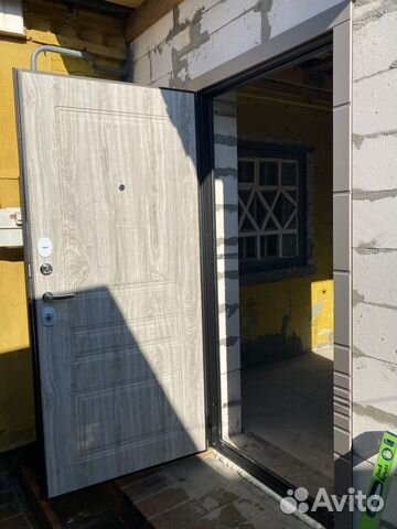 Установка входных металлических дверей объявление продам