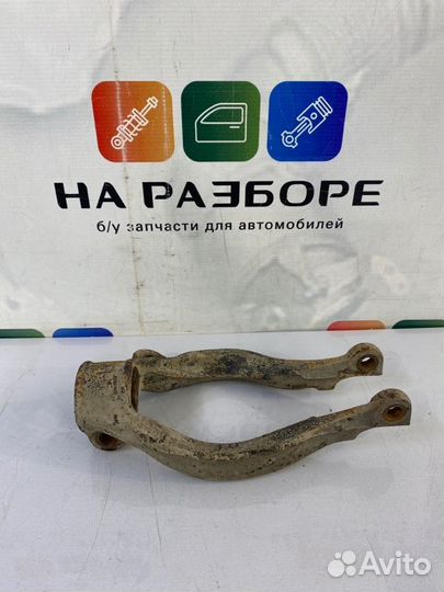 Рычаг подвески передний левый Mitsubishi Galant