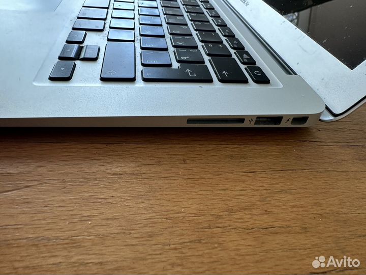 Macbook Air, 13 дюймов, 2017 год. 8gb