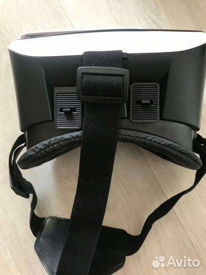 Очки виртуальной реальности для телефона