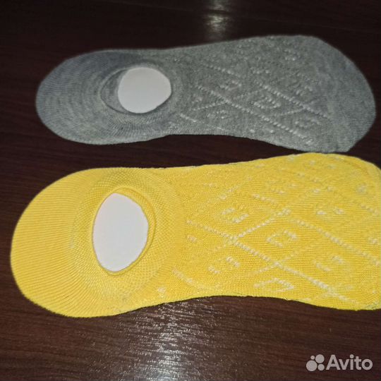 Носки, следики