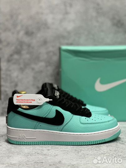 Кроссовки Nike Air Force 1 Tiffany Friends Family