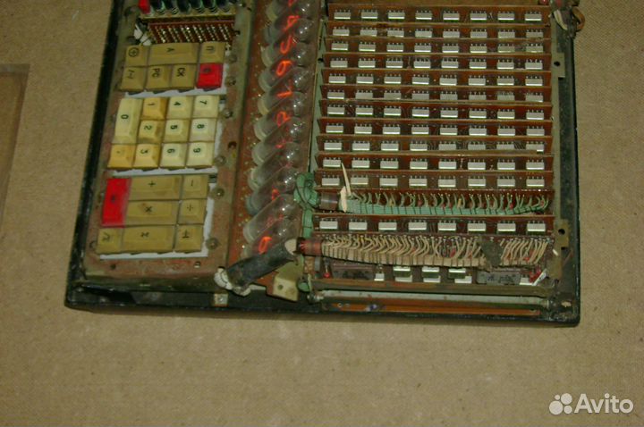 Калькулятор Искра-111Т