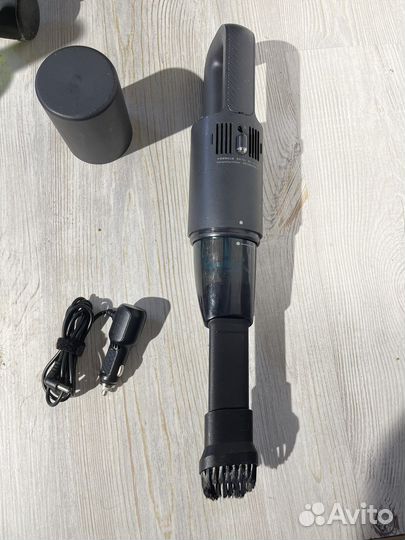 Автомобильный пылесос Xiaomi coclean