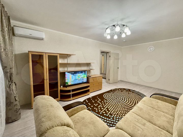 2-к. квартира, 60 м², 4/16 эт.