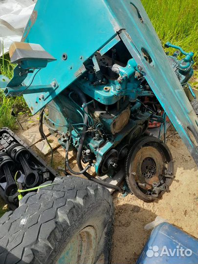 Трактор на запчасти