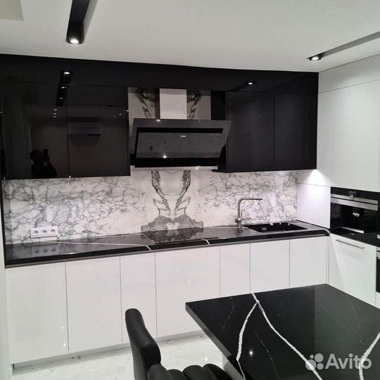 Кухонный гарнитур 