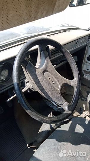 Продам панель LADA 2105