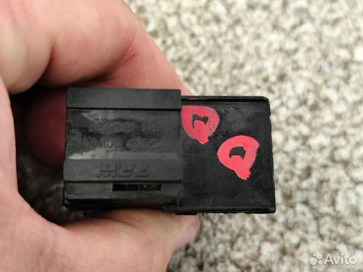 Кнопка стеклоподъемника Chery Qq Sweet